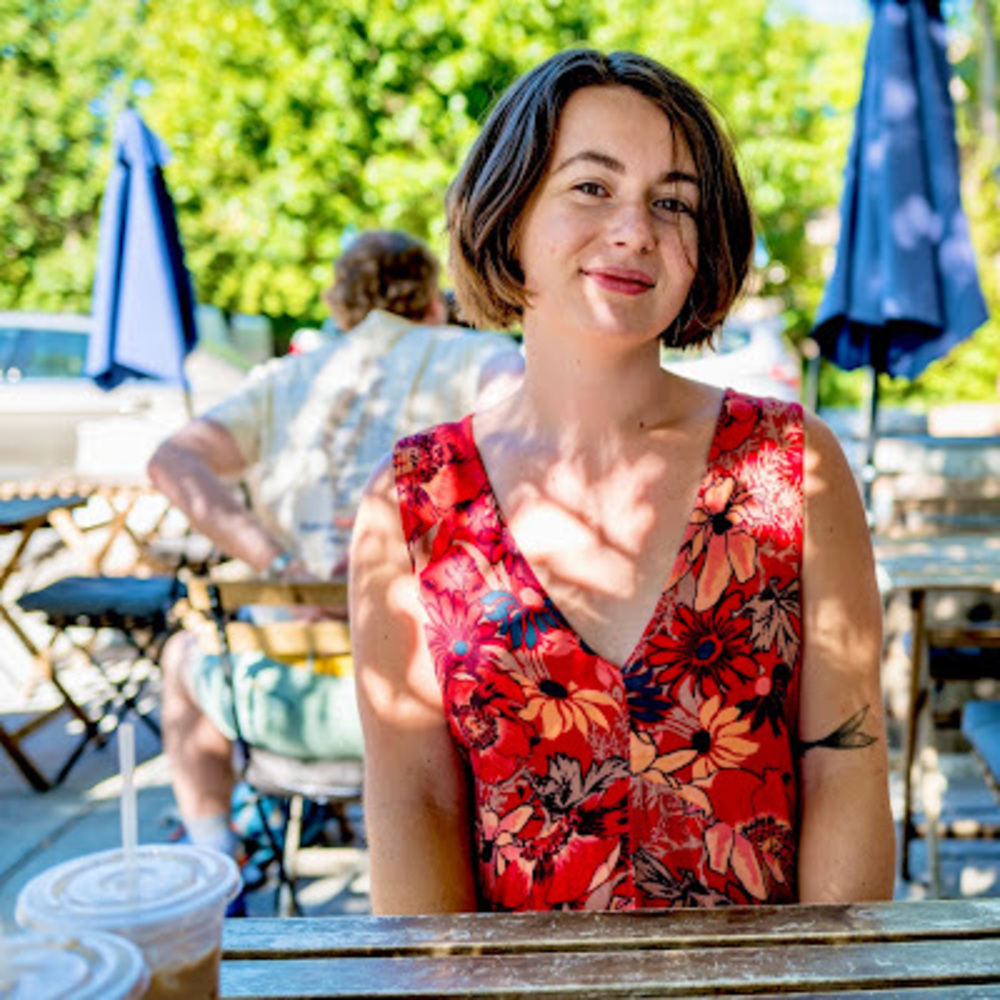 Meet your Posher, Lily